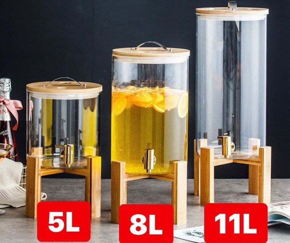 Bình Thủy Tinh Đựng Nước Sôi Nắp Gỗ Có Vòi Rót Kèm Kệ Gỗ