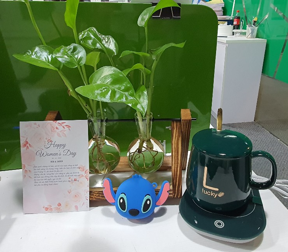 MÁY HÂM NÓNG ĐỒ UỐNG KÈM CỐC THÌA VÀ HỘP ĐỰNG SANG TRỌNG