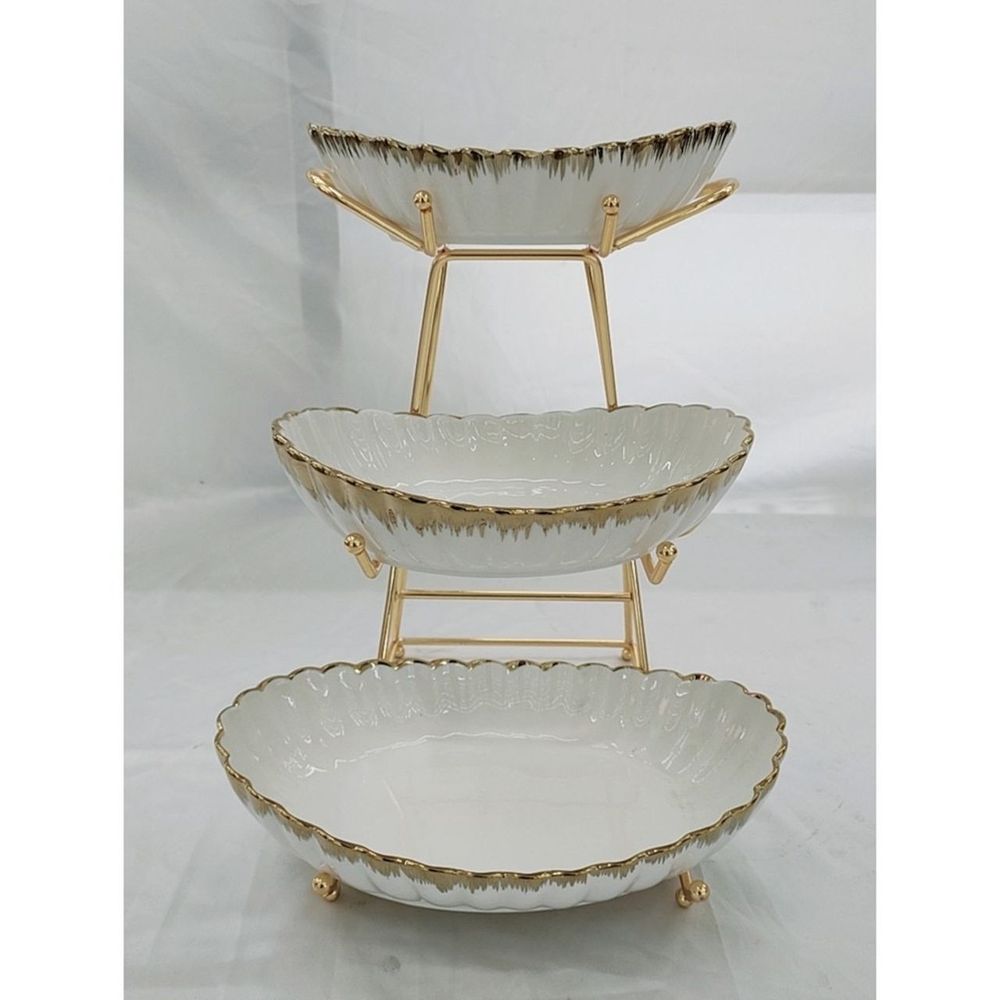 ￼ĐĨA 3 TẦNG SỨ TRẮNG XANH VIỀN VÀNG VÂN SỌC KÈM KỆ INOX CAO CẤP