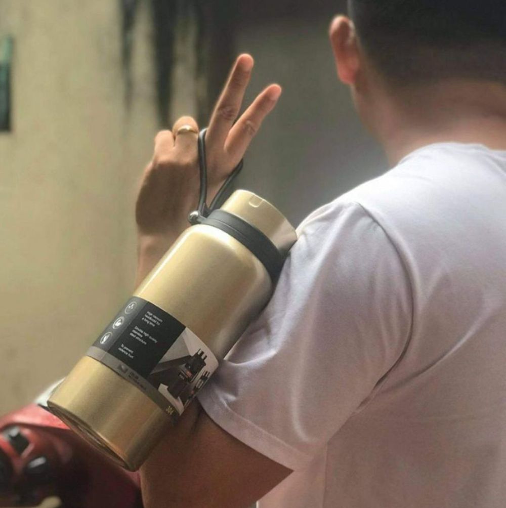 Bình giữ nhiệt nóng lạnh bằng Inox có dây cầm tiện lợi