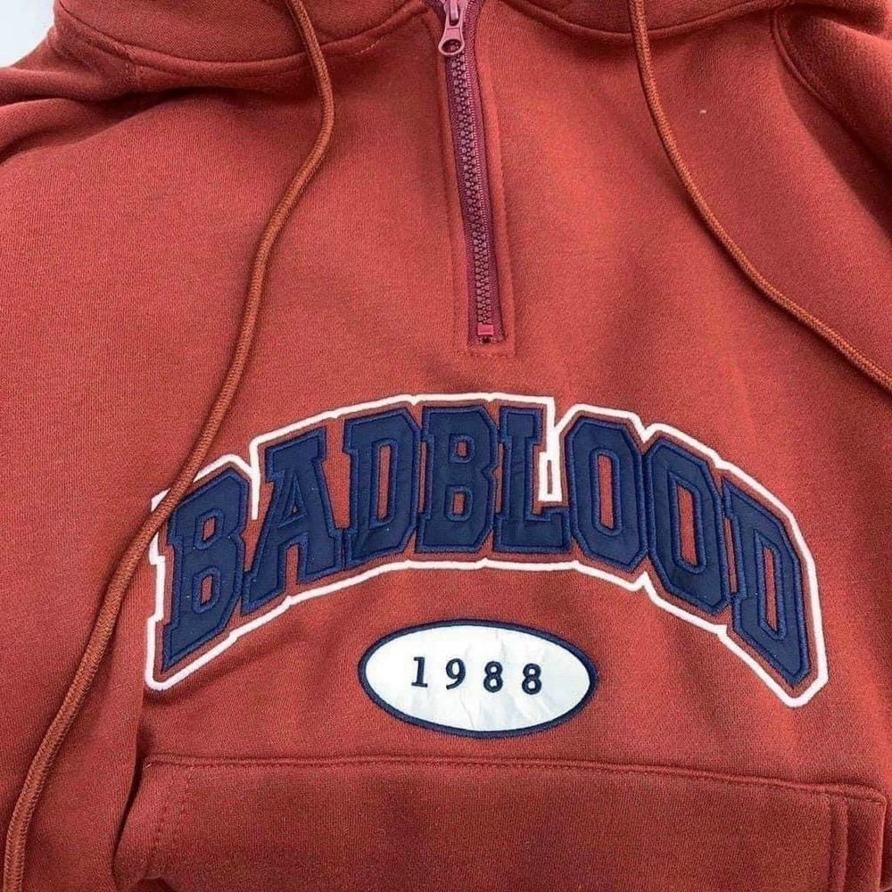 Áo khoác nỉ form 90kg dây kéo giữa cổ logo thêu, dây kéo phao