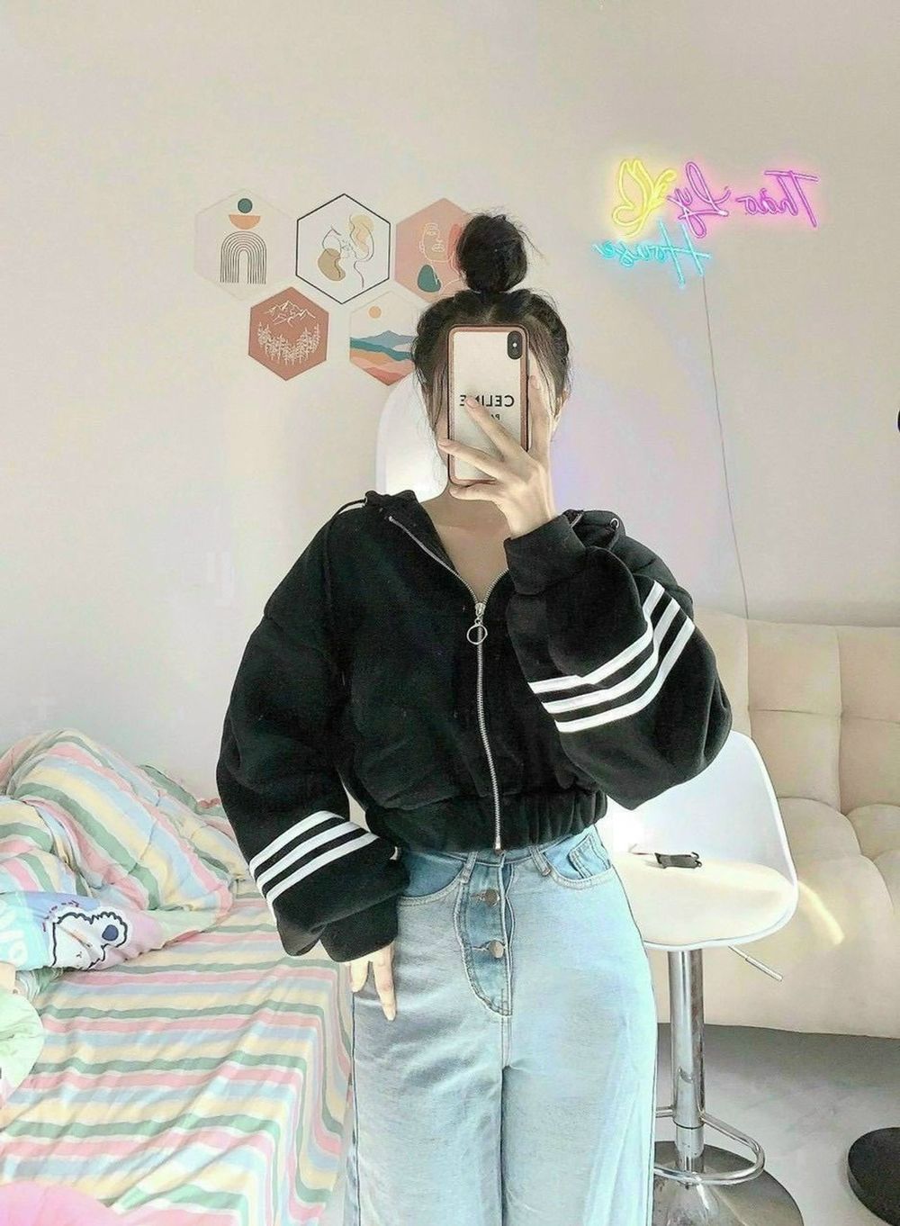 (ảnh thật)Áo Khoác form lửng crotop 3 sọc viền ở tay chất vải đẹp tay phồng dễ phối đồ thời trang