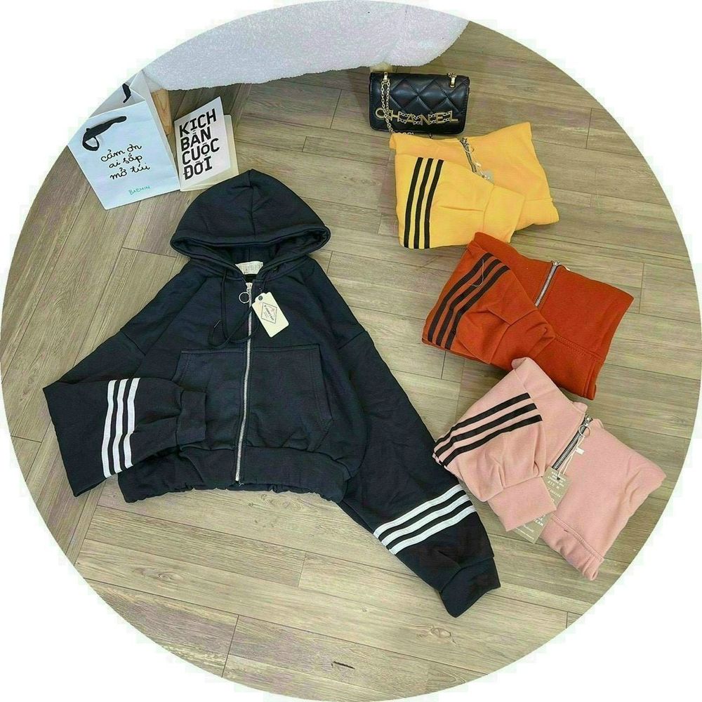 (ảnh thật)Áo Khoác form lửng crotop 3 sọc viền ở tay chất vải đẹp tay phồng dễ phối đồ thời trang