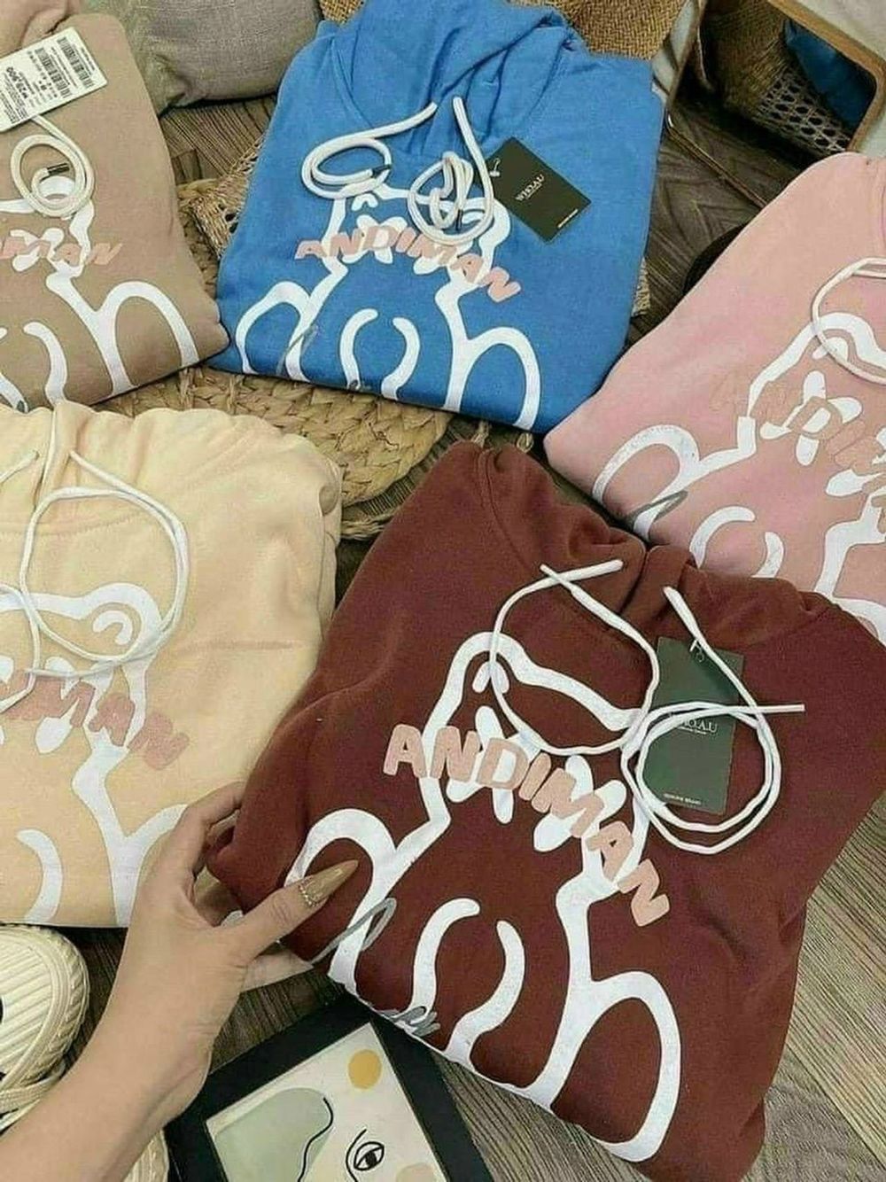 áo hoodie in andiman unisex tay phồng hình gấu siêu xinh.