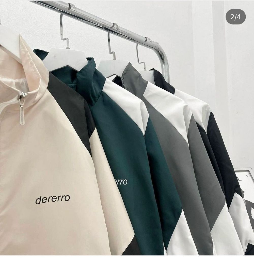 Áo Khoác Gió DEMERRO chữ thêu chất liệu dù 2 lớp 3 màu có túi trong và túi ngoài trẻ trung năng động