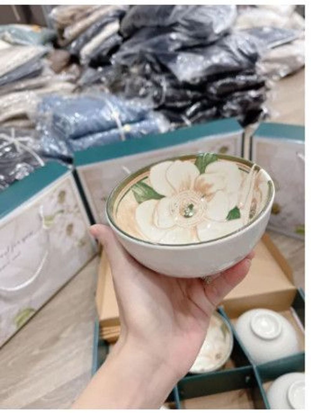 Bộ 6 bát hoa trà cao cấp ( tặng kèm vỏ hộp và đũa)