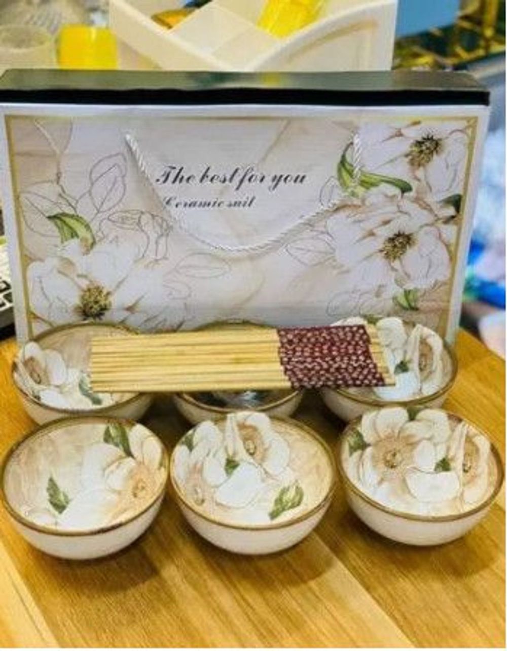 Bộ 6 bát hoa trà cao cấp ( tặng kèm vỏ hộp và đũa)