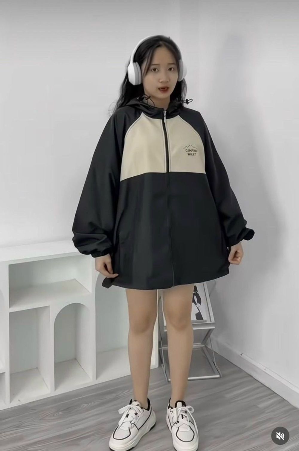 ￼Áo khoác dù CAMPING.WHAT Nam Nữ form rộng unisex dù 2 lớp ulzzang Jacket Siêu chất.