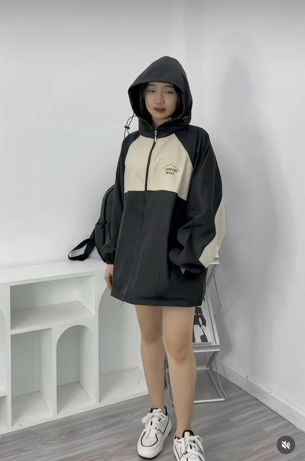 ￼Áo khoác dù CAMPING.WHAT Nam Nữ form rộng unisex dù 2 lớp ulzzang Jacket Siêu chất.