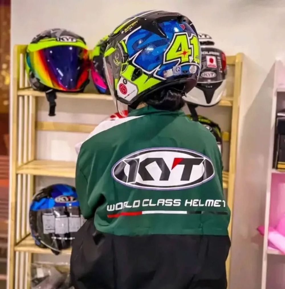 Áo khoác Phượt in KYT nam nữ chất vải dù gió 2 lớp .