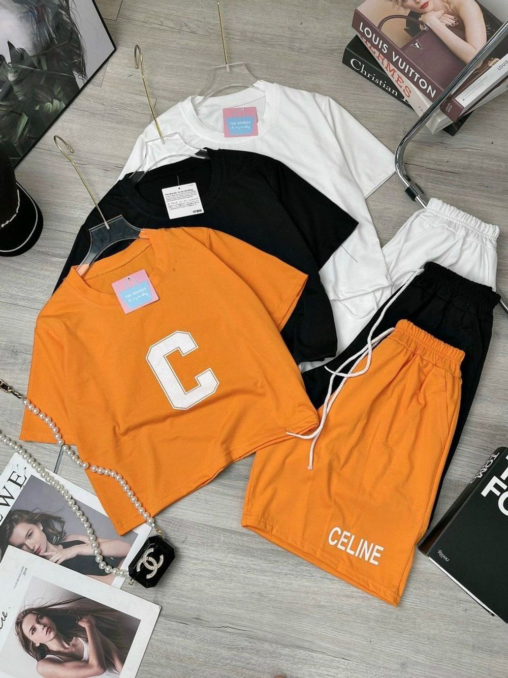 Đồ bộ đùi mặc nhà kiểu croptop in chữ C siêu xinh.