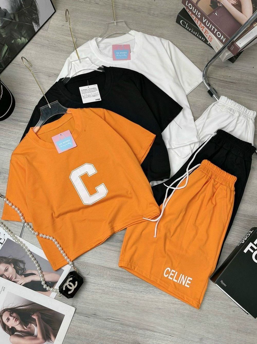 Đồ bộ đùi mặc nhà kiểu croptop in chữ C siêu xinh.