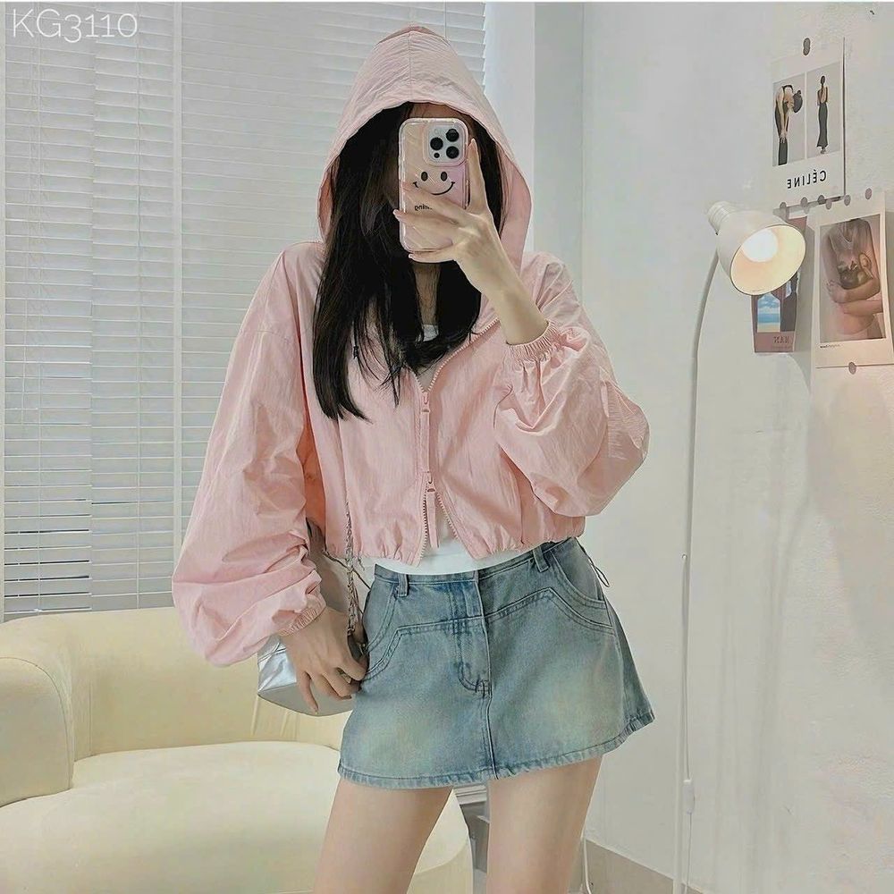 Áo khoác dáng lửng chất dù nhăn trượt nước logo thêu, chống nắng siêu mát , khóa zip