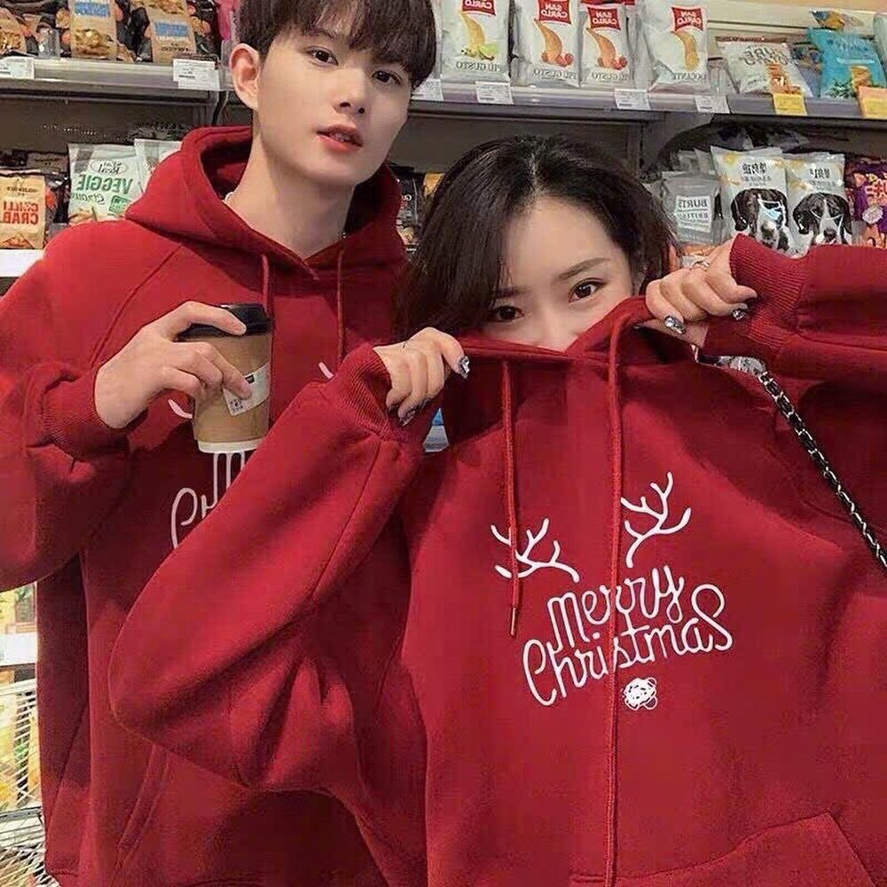 Áo hoodie đỏ Noel Unisex form rộng hoạ tiết merry christmas, chất nỉ bông mềm mịn mát.