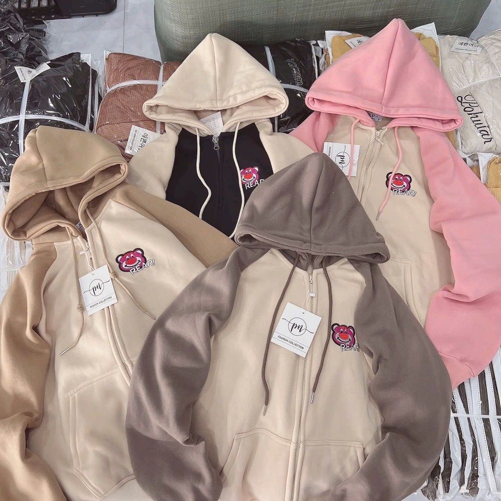 Áo khoác nỉ dệt tay ralang khoá kéo thêu gấu REAR form rộng dưới 75kg