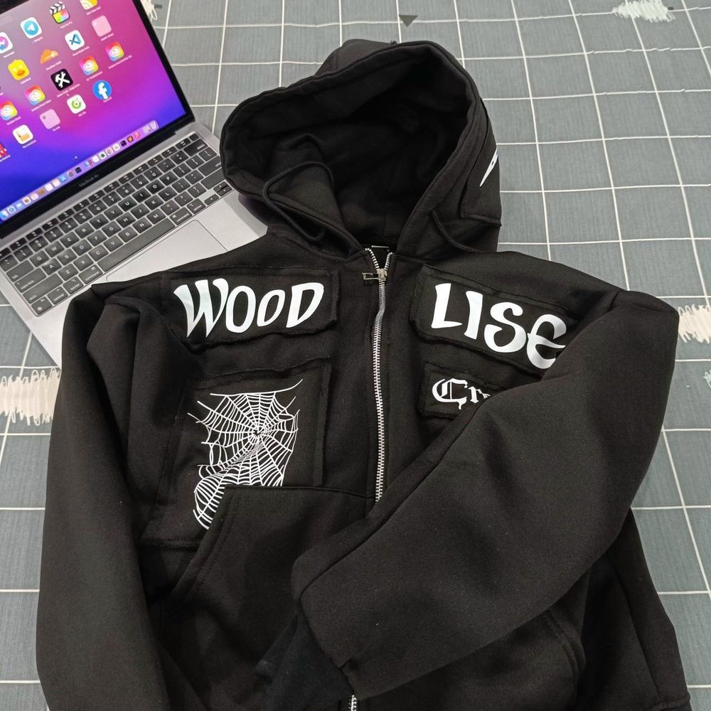 Áo khoác WOOD LISE phối rách chất thun nỉ mềm mịn nón 2 lớp có khoen dây kéo sắt form rộng dưới 75kg