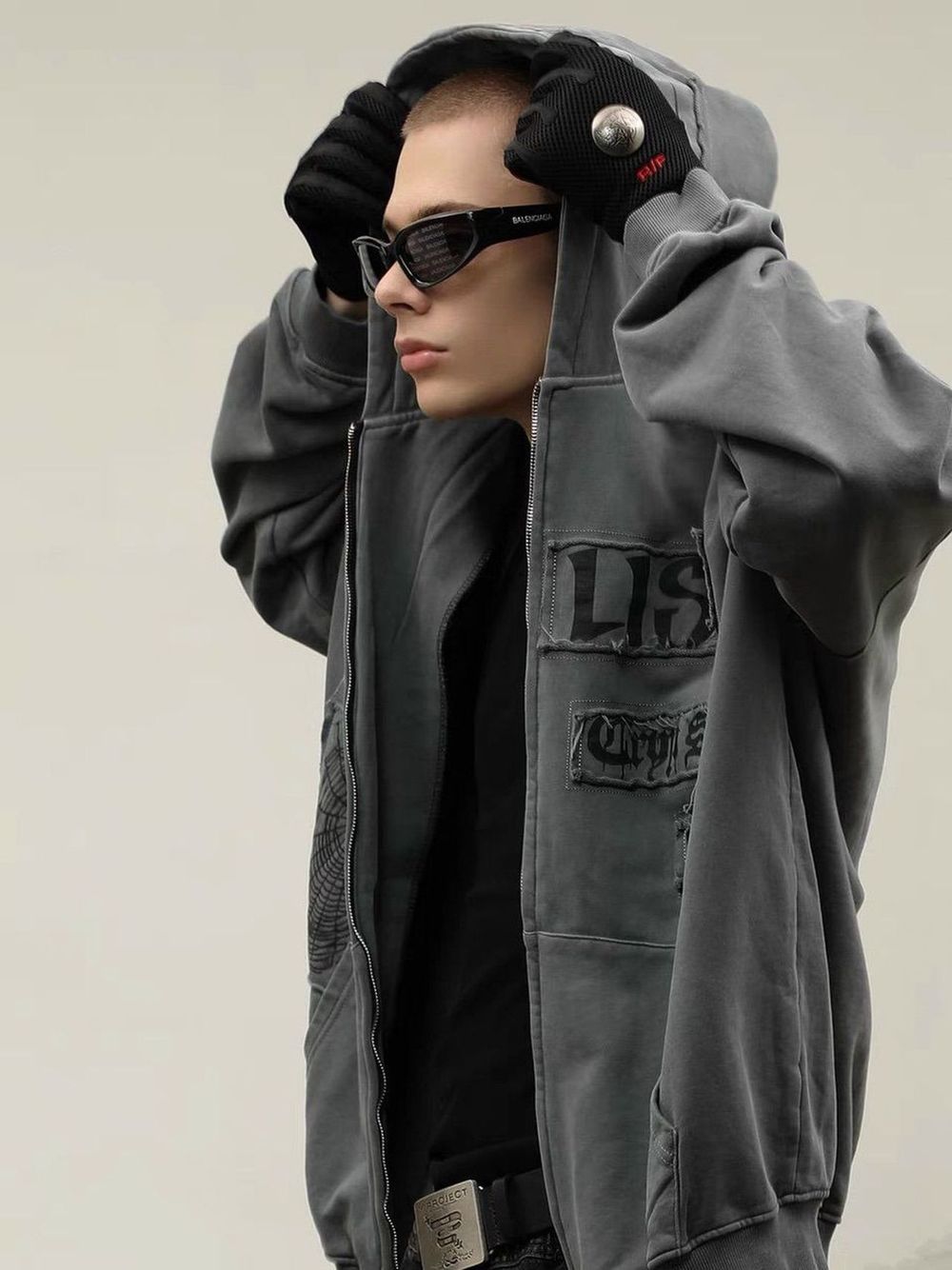 Áo khoác WOOD LISE phối rách chất thun nỉ mềm mịn nón 2 lớp có khoen dây kéo sắt form rộng dưới 75kg