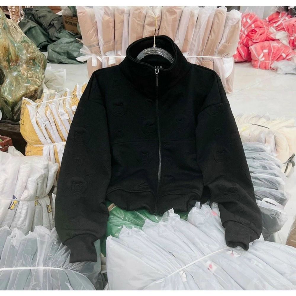 Áo khoác nhẹ Nữ cổ trụ hình đầu sói chất xốp nổi cao cấp phong cách thời trang siêu sành điệu mới lạ ,form 40-65kg