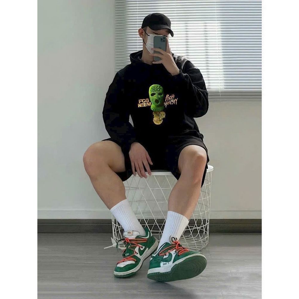 Áo hoodie in đầu lâu tay phồng, nón 2 lớp vải chính, vải mềm mịn, nón đóng khoen