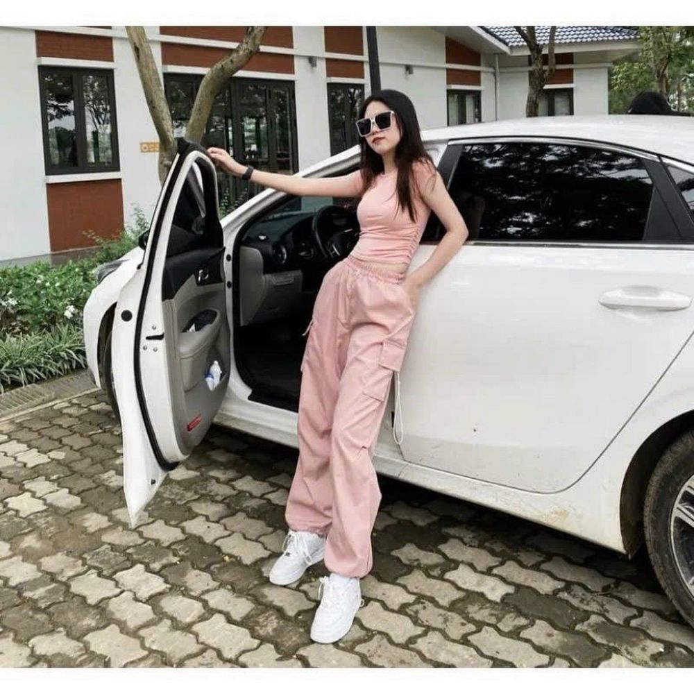 Quần jogger dù 3 dây rút form rộng cá tính