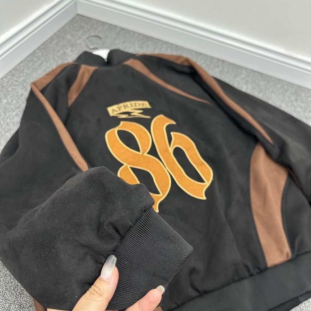 Áo khoác bomber UNISEX nam nữ chất da lộn 2 lớp, lót dù in APRIDE 86