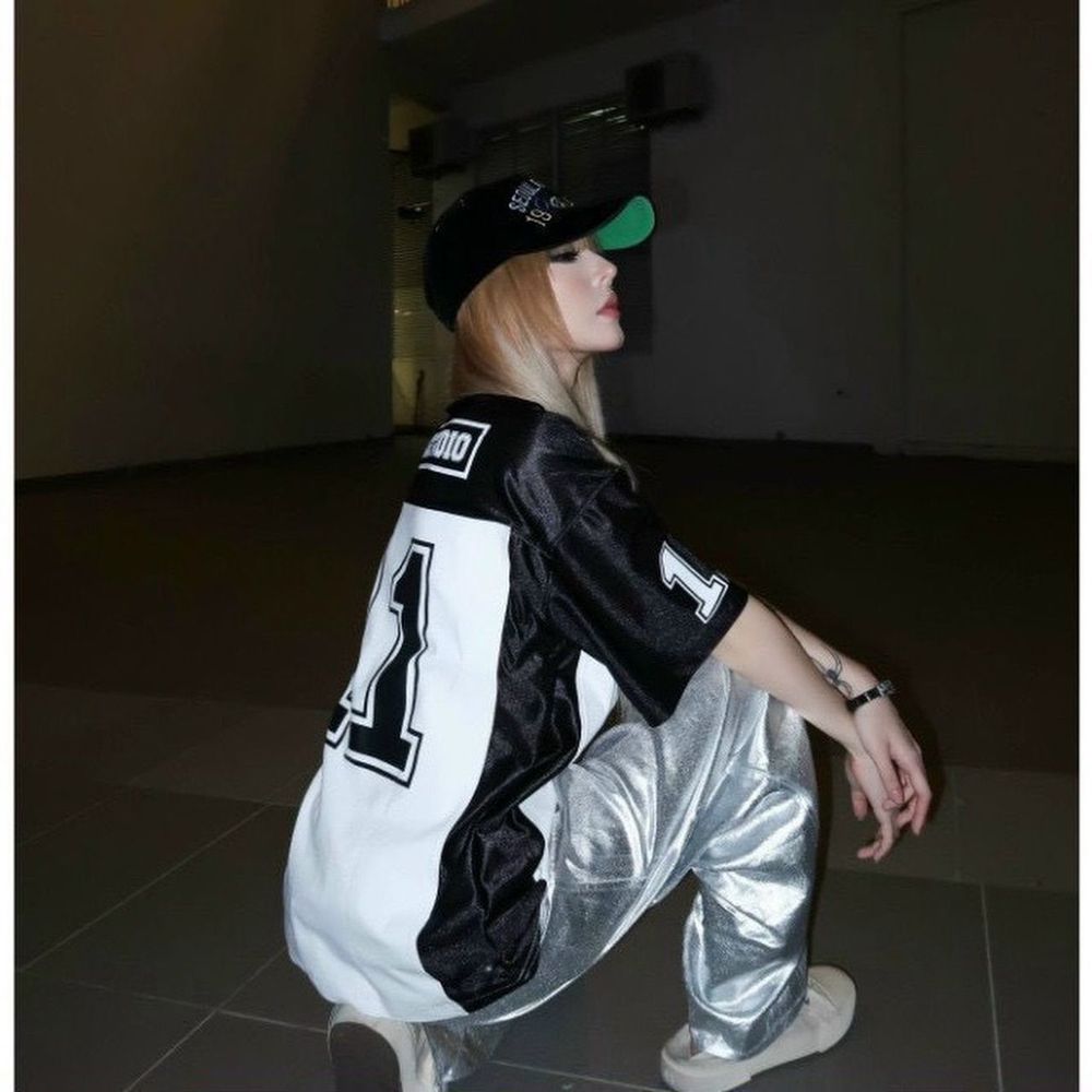 Áo thun UNISEX nam nữ số 11 chất thun mè thái bóng hot trend