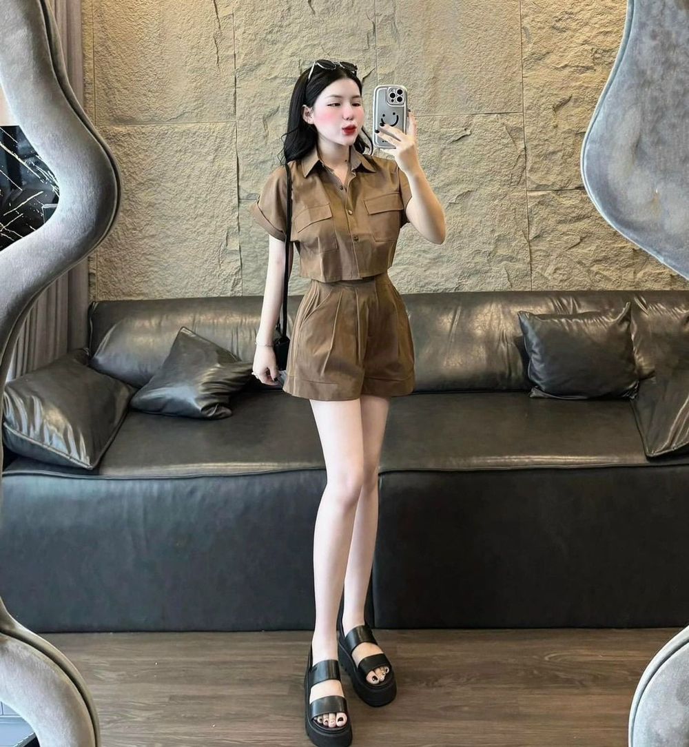 Set áo sơ mi Croptop kèm quần short chất kaki mềm freesize dưới 55kg