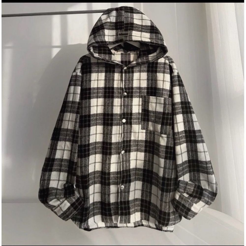 Áo khoác sơ mi có nón unisex chất kate dày mịn mát , form rộng dưới 80kg, nón có tác cao su hàng đẹp