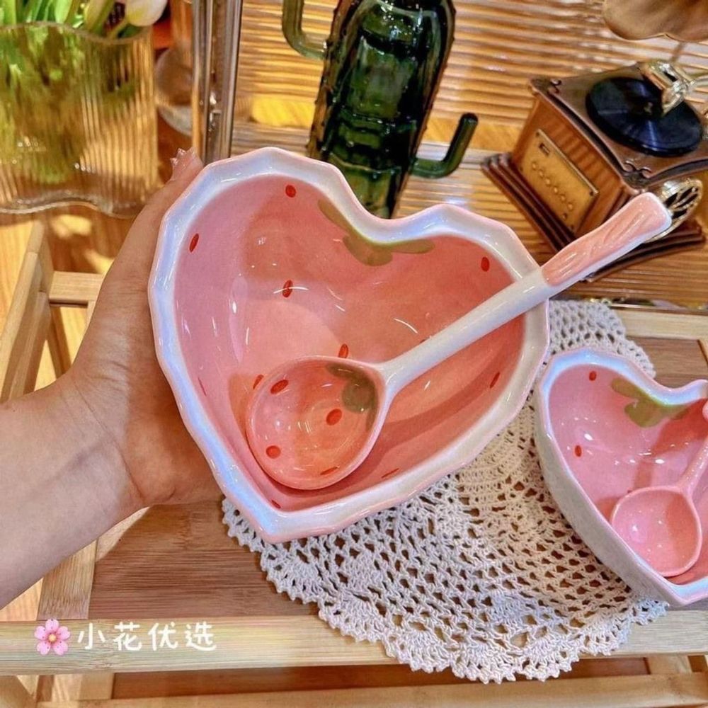 Sét Bát Sứ Trái Tim Kèm Thìa (THÙNG 60C)