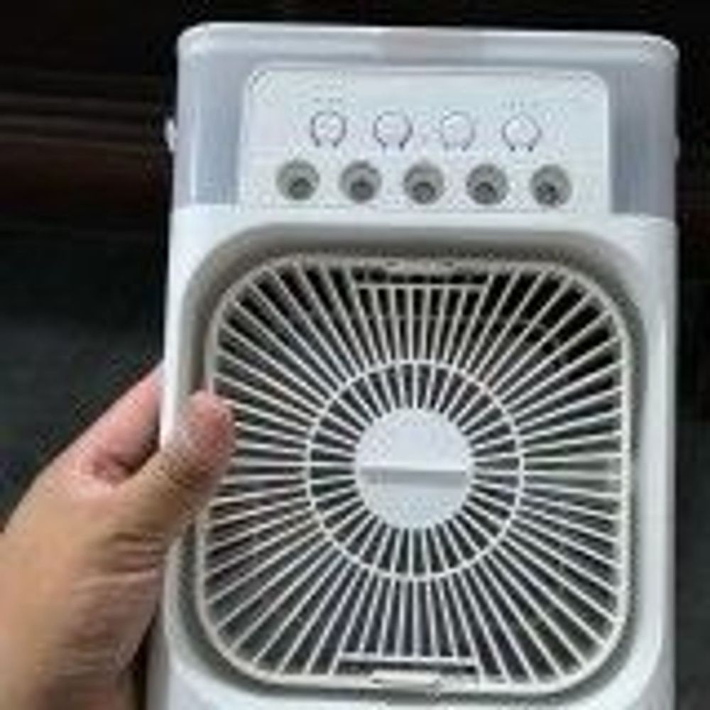 Quạt Vuông Phun Sương (THÙNG 24C)