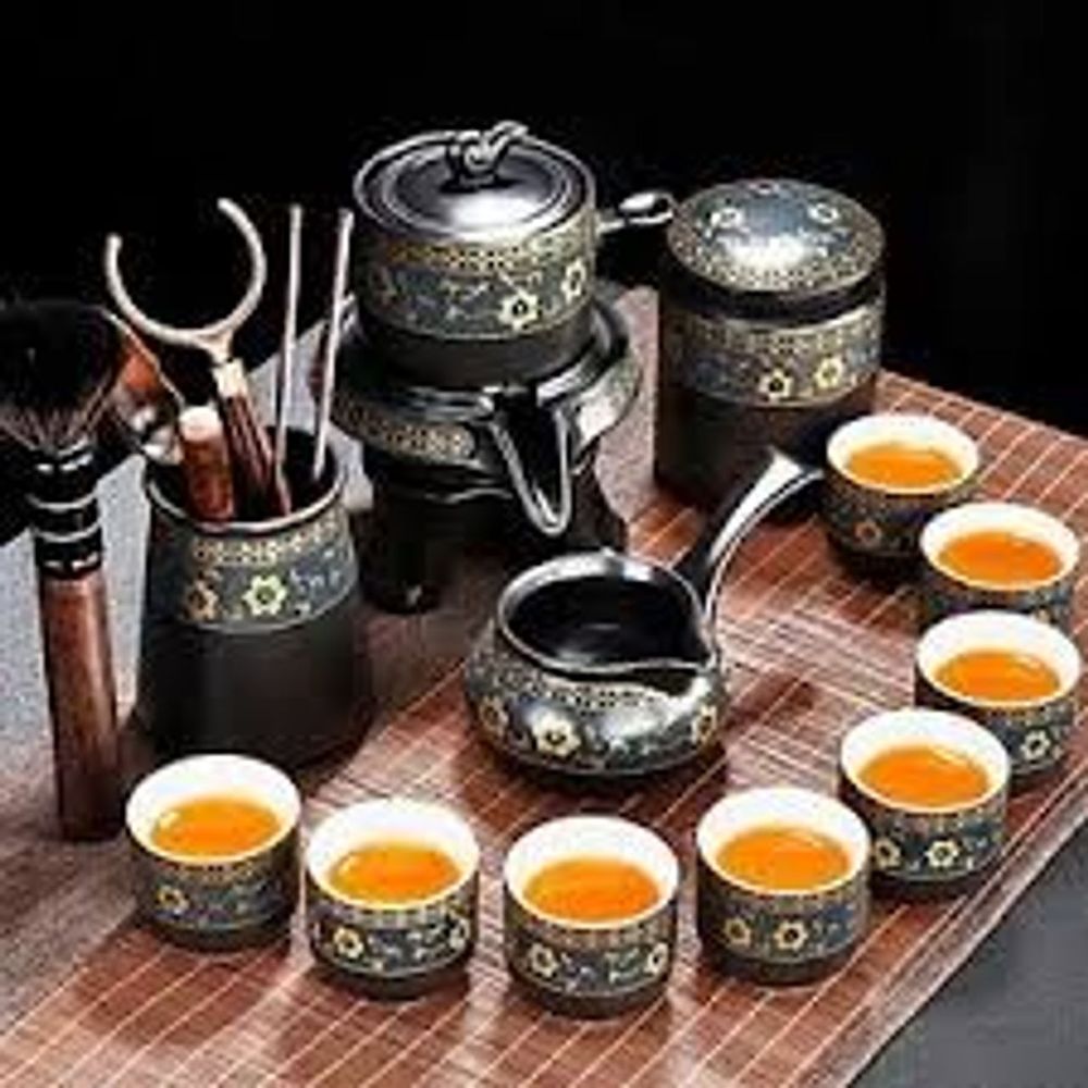 Bộ Ấm Chén Uống Trà Gốm Sứ Hoa Cẩm Đỏ - Sự Hòa Quyện Hoàn Hảo Giữa Nghệ Thuật Và Trà