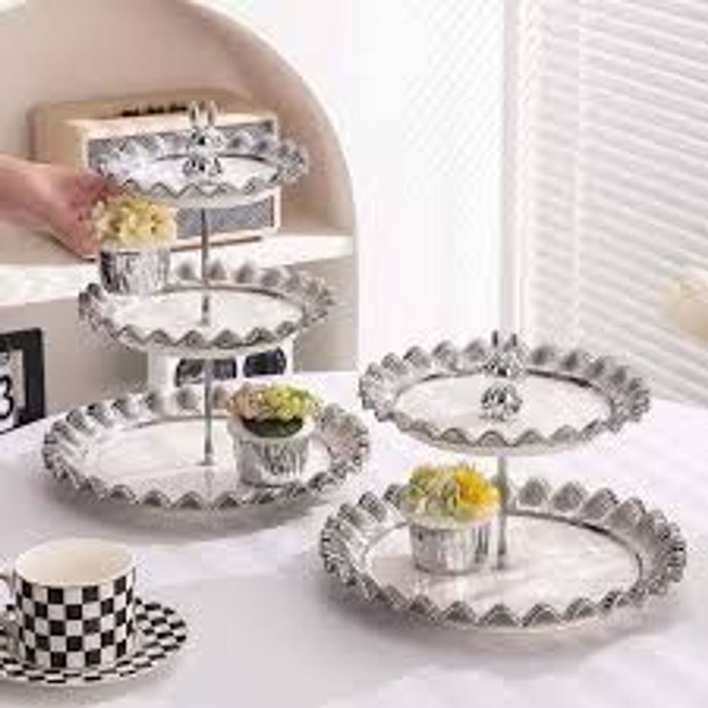 Khay. Đĩa Sứ Gấu 3 Tầng Đựng Trái Cây, Bánh Kẹo, Mứt Ngày Tết Siêu Đẹp Có 2 Màu Trắng Và Vàng