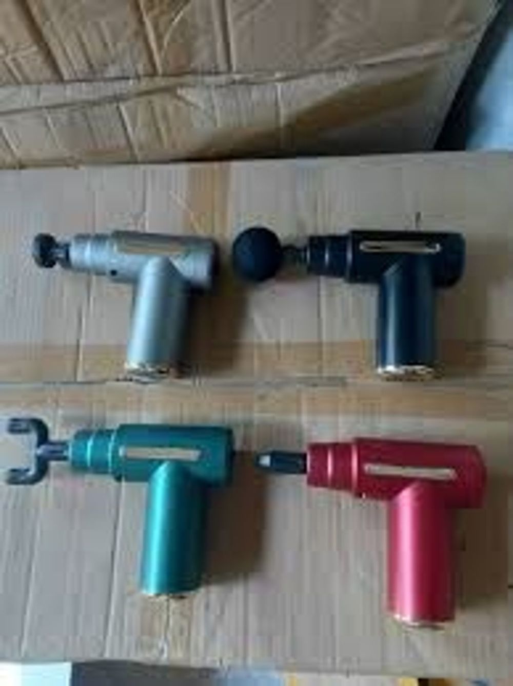 Máy Mát-xa mini cầm tay HIKARI Nhật với 4 đầu mát-xa chuyên dụng với 6 cấp độ mát-xa