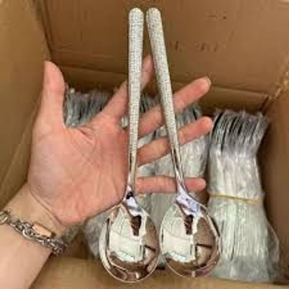 Muỗng, Thìa Múc Canh, Ăn Soup Cán Dài Viền Hoa Văn Sang Trọng, Chất Liệu Inox Sáng Bóng Không GỈ Set Phong Cách Hàn Quốc