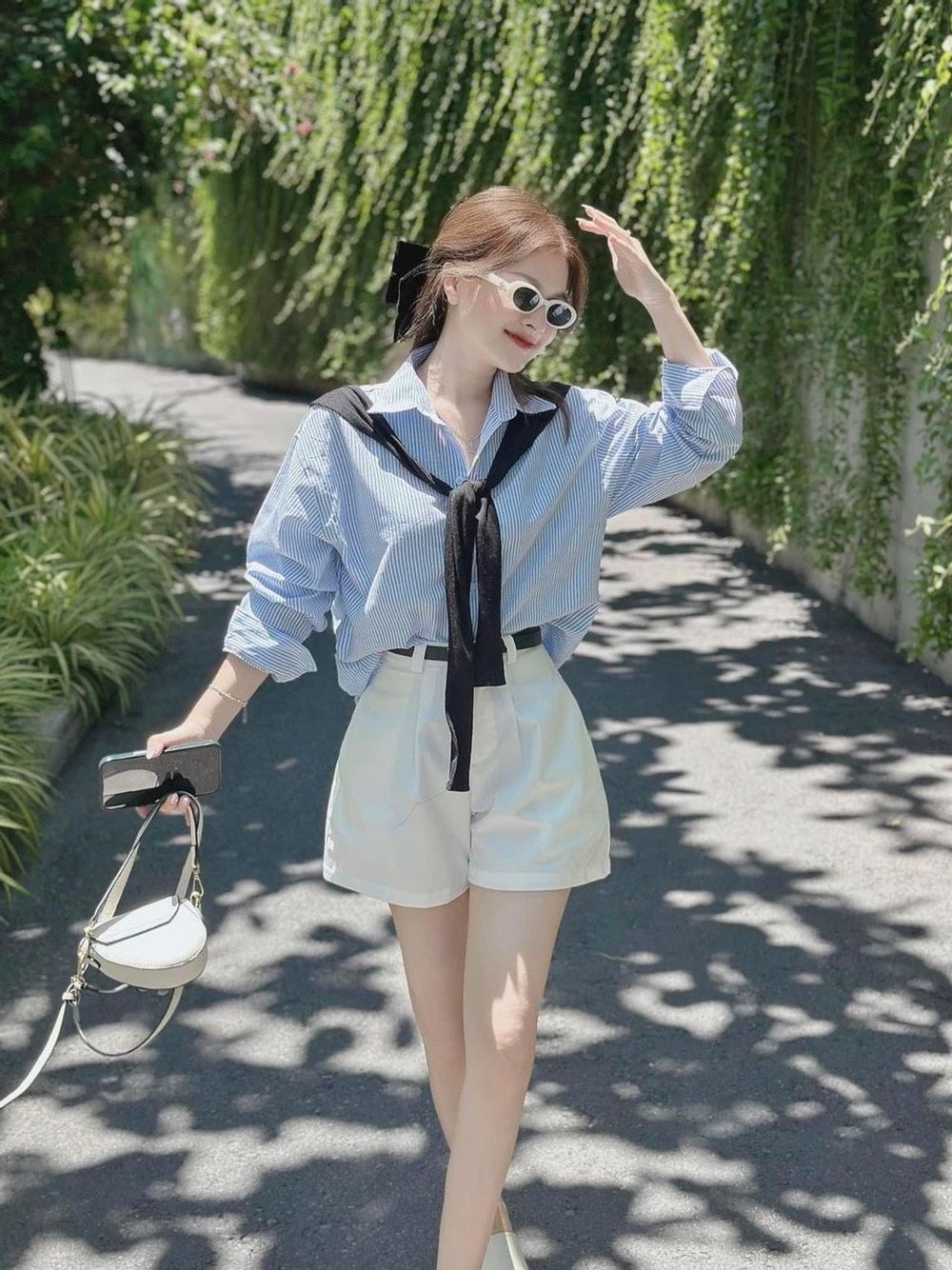 sét 4 món áo sơ mi kate , quần kaki mềm +áo khoác mỏng kèm nịt freesize dưới 55kg