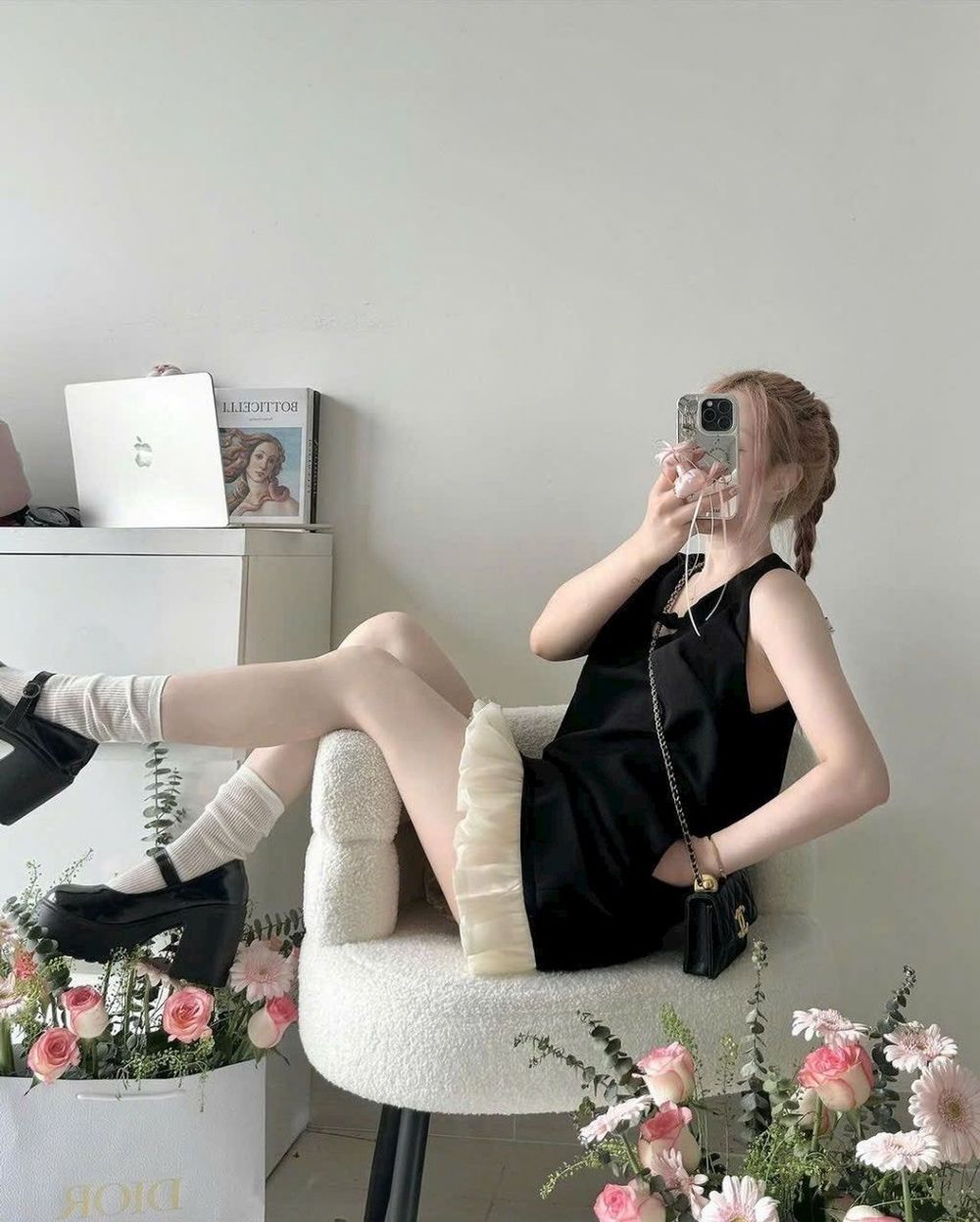 Váy Tuyết Mưa Sát Nách Cổ V Kiểu, Đầm Suông Viền Bèo Dáng Ngắn Thời Trang