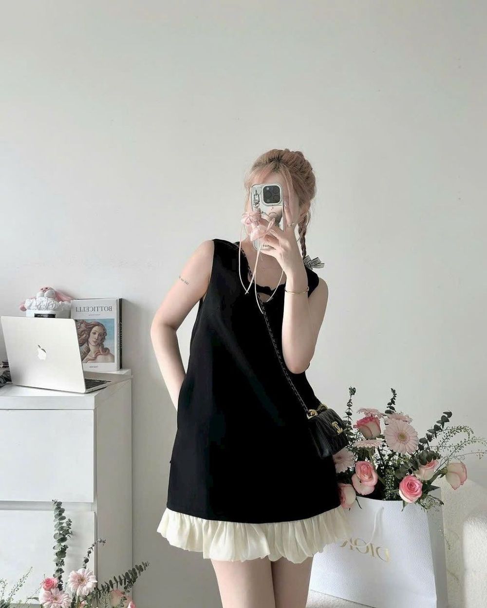 Váy Tuyết Mưa Sát Nách Cổ V Kiểu, Đầm Suông Viền Bèo Dáng Ngắn Thời Trang