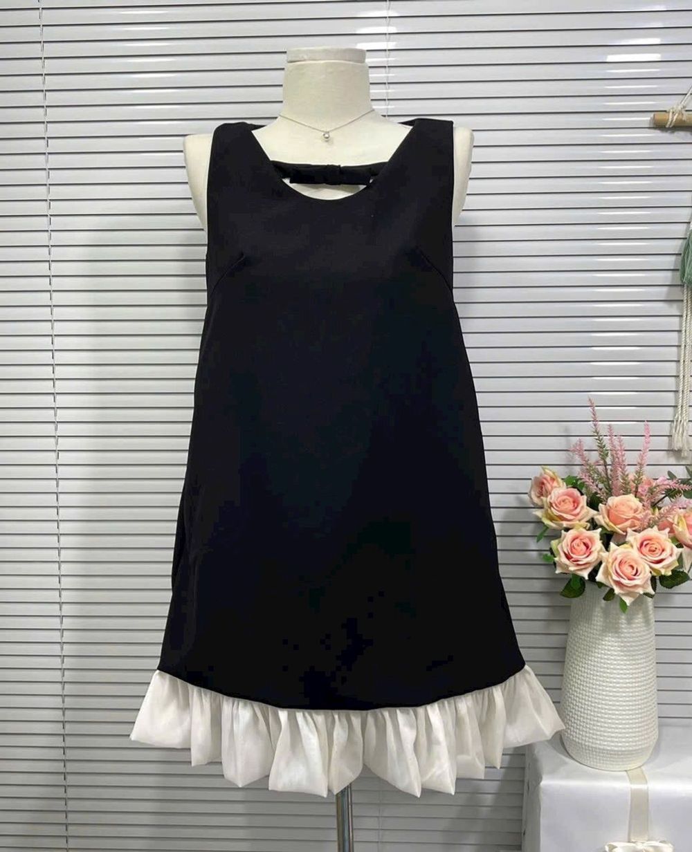 Váy Tuyết Mưa Sát Nách Cổ V Kiểu, Đầm Suông Viền Bèo Dáng Ngắn Thời Trang