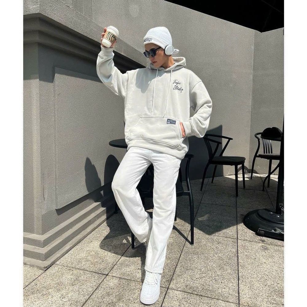 Áo hoodie in FAFIC STD nón rộng 2 lớp vải chính, form rộng 75kg, chất nỉ dày mịn