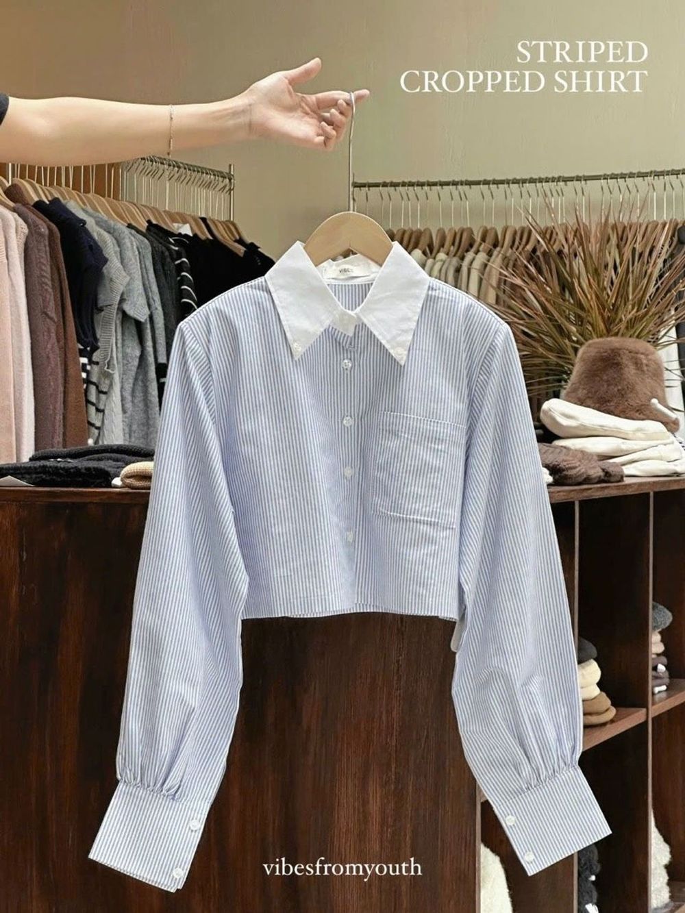 ÁO SƠ MI CROPTOP phối CỔ TRẮNG Chất vải kate sọc mát freesize dưới 55kg