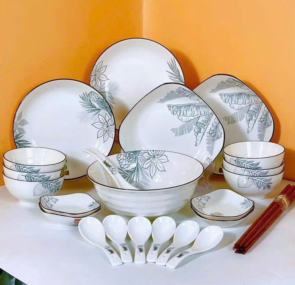 Bộ Bát Đĩa Sứ Gosu Cao Cấp Trắng Viền Đen Men Sáng Mịn