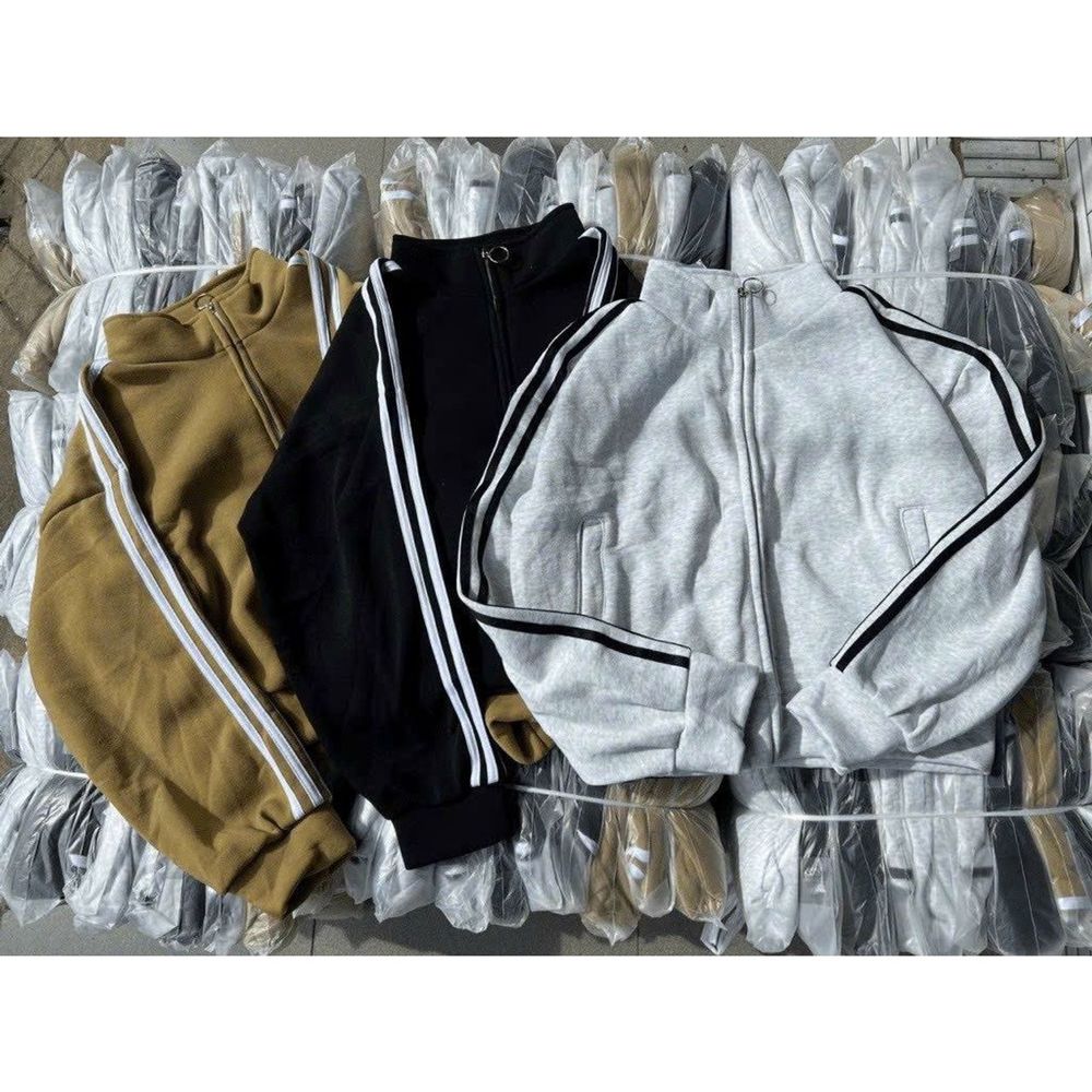 Áo khoác lửng chạy sọc tay Chất thun nỉ mềm mịn form dưới 65kg