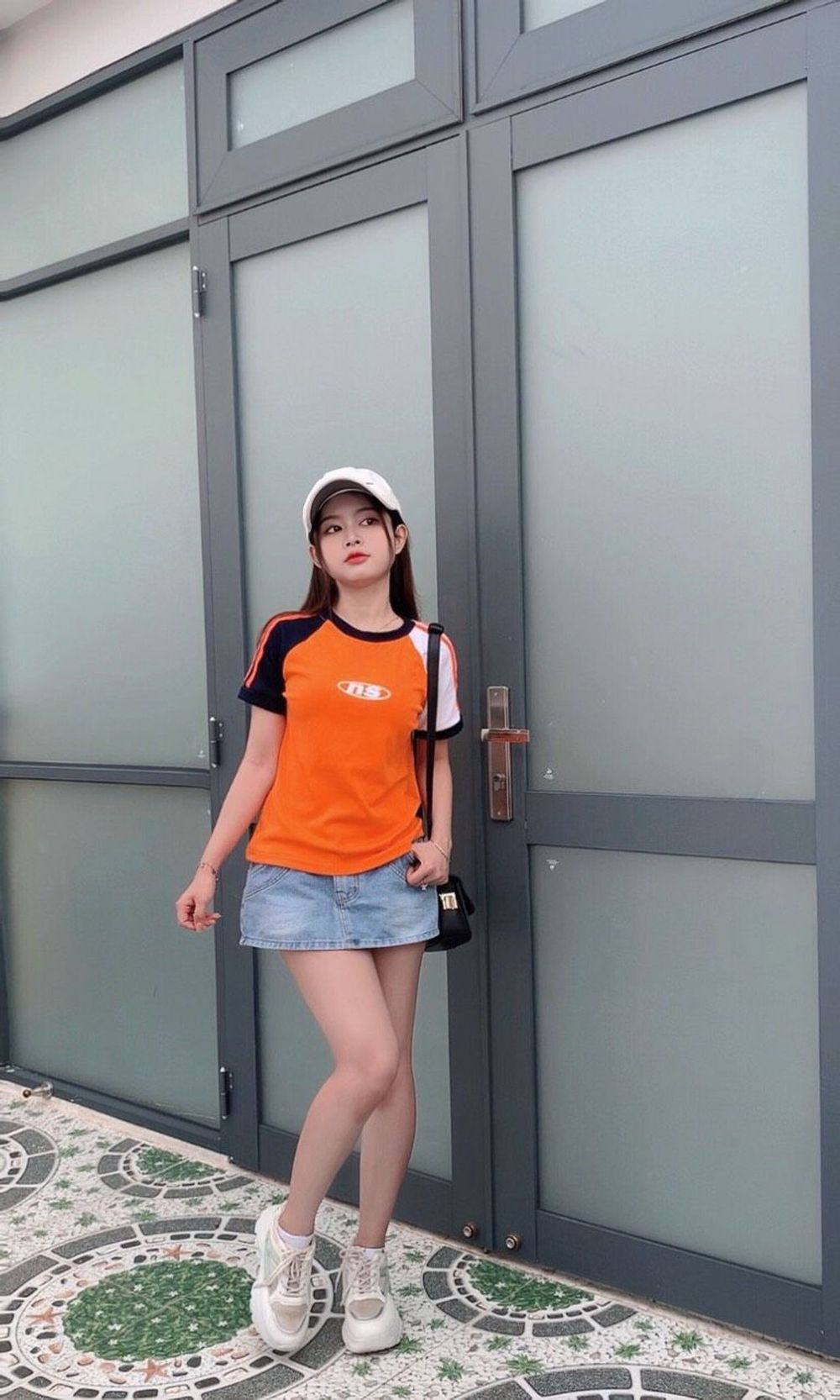 Áo baby tee chất thun cotton tay raplag phối màu cam xanh trắng hot trend