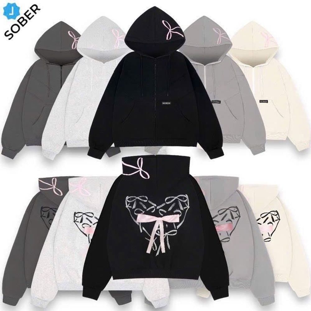 Áo khoác chất thun nỉ xuất khẩu dày mịn in nơ nón và lưng, thân sau đính nơ lụa, nón rộng 2 lớp vải chính, freeisze form rộng dưới 80kg