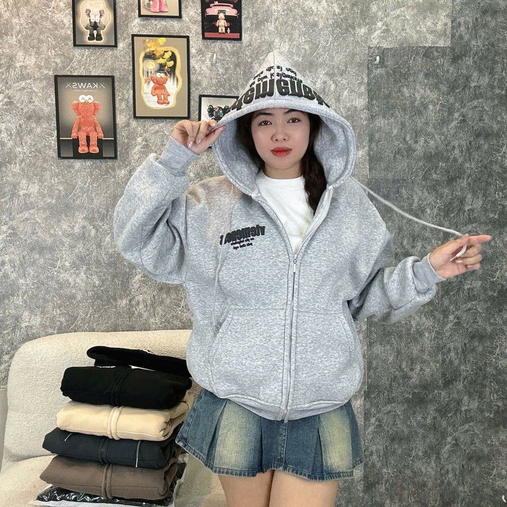 Áo khoác nỉ XK dày mịn in nổi nón freesize dưới 60kg