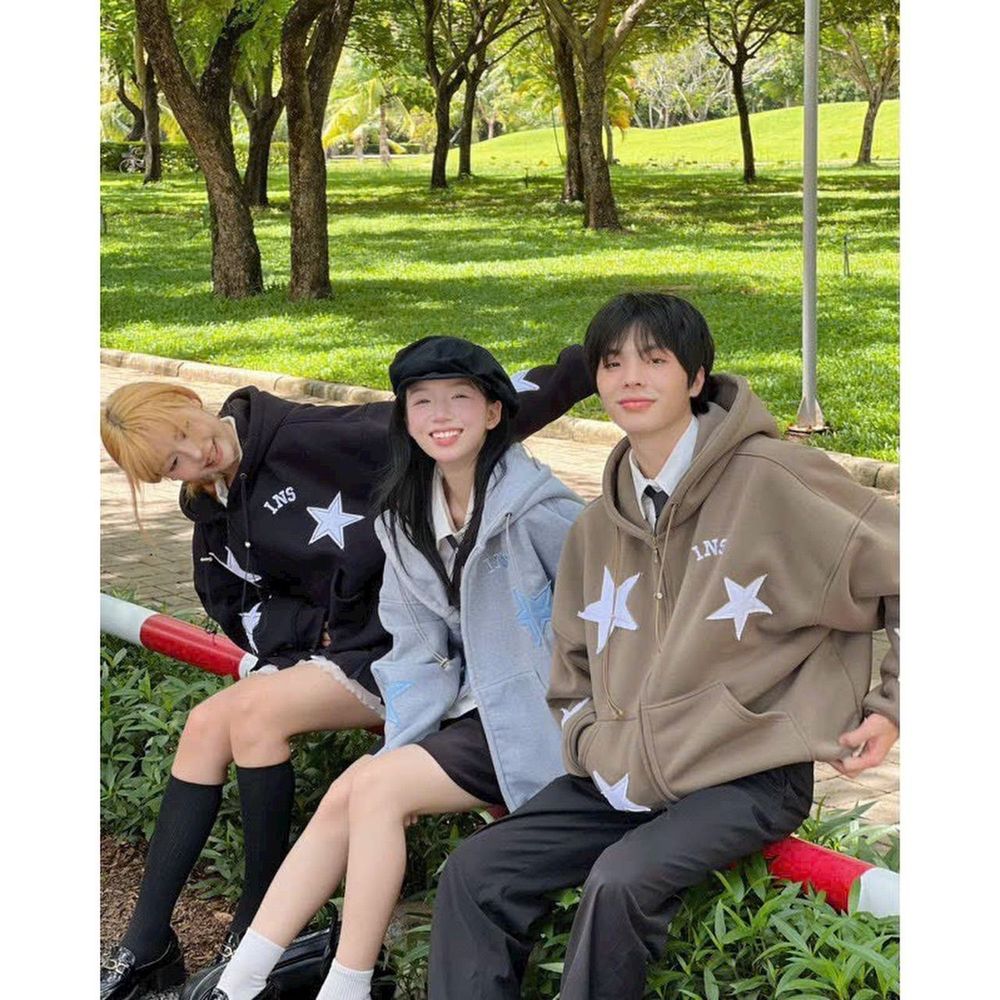 ÁO KHOÁC IN NGÔI SAO form rộng cánh dơi freesize 70kg