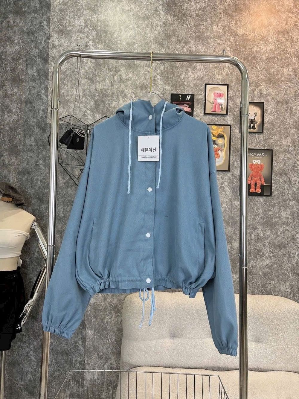 Áo khoác da lộn 1 lớp ,form 65kg.có dây rút lai.