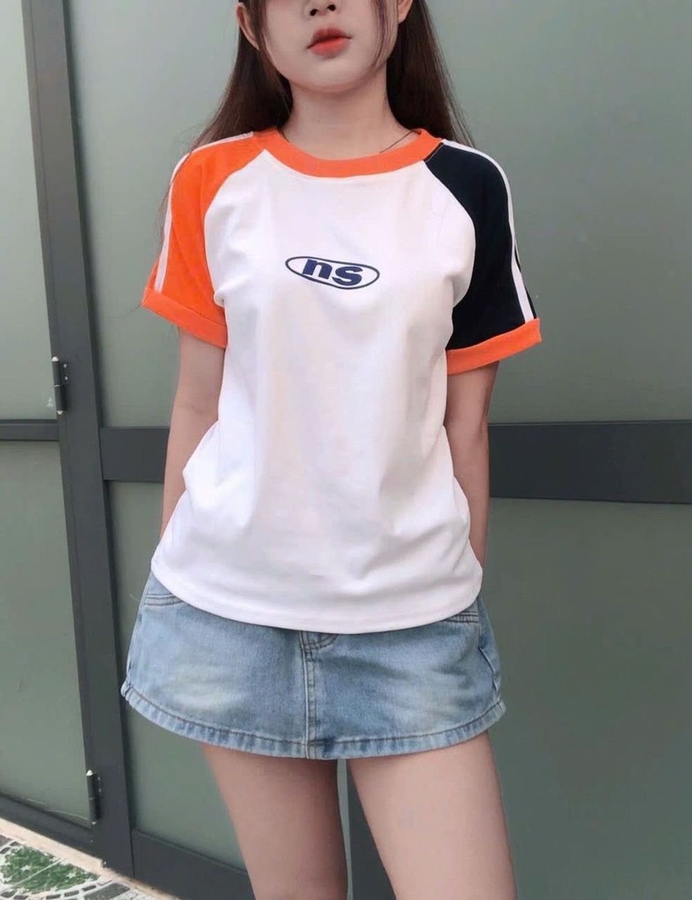 Áo thun baby tee cotton xịn co giản mịn mát ,
form từ 45-60kg,