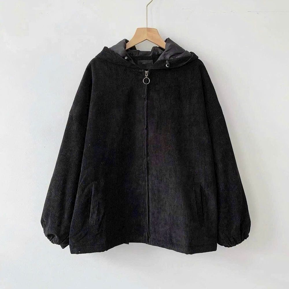 áo khoác nhung 2 lớp lót dù,form dưới 70kg.form cánh dơi,.nón rộng có dây rút nón và lai.