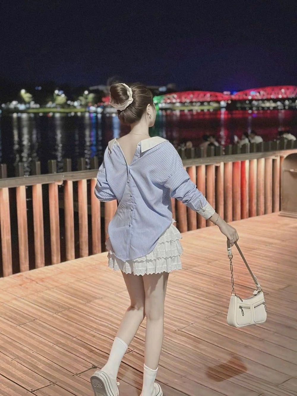 ÁO SƠ MI SỌC CỘT TÀ CHÉO Chất vải , Kate sọc Form dưới 52 kí